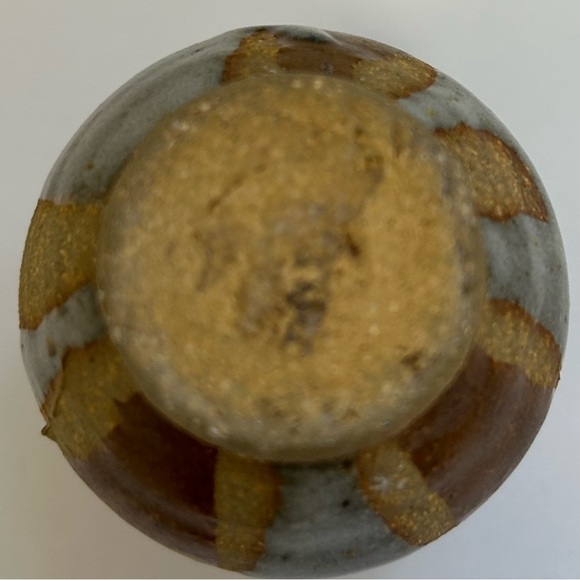 Stoneware Glazed / Tiny Bud Vase Cream/Brown Studio Art Pottery - Picture 3 of 5